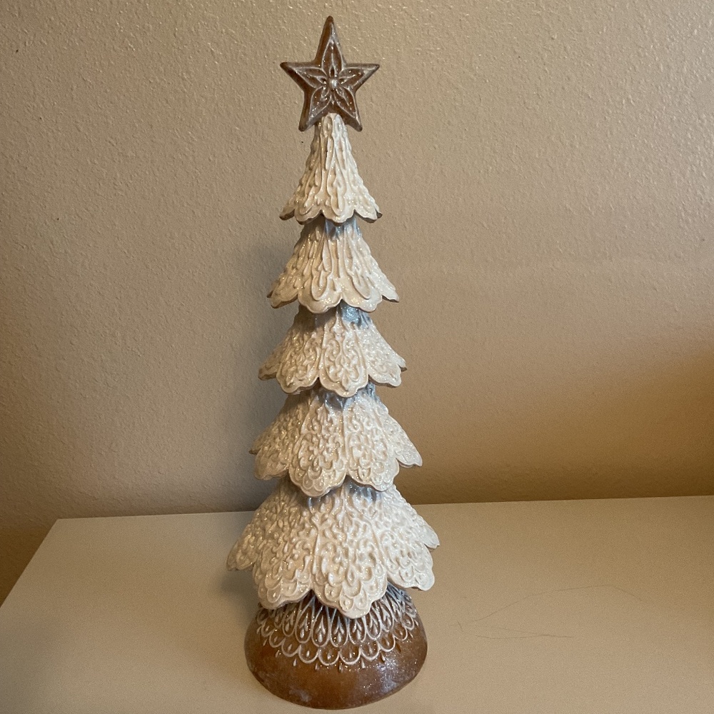 Gingerbread White and Brown Tree